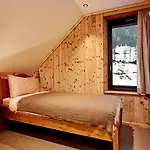 Sanetsch Hotel *