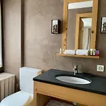 Sanetsch Hotel *